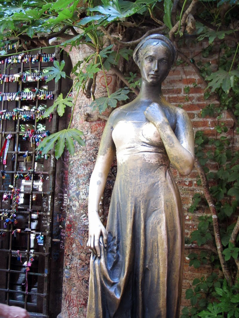 Bức tượng nàng Juliet